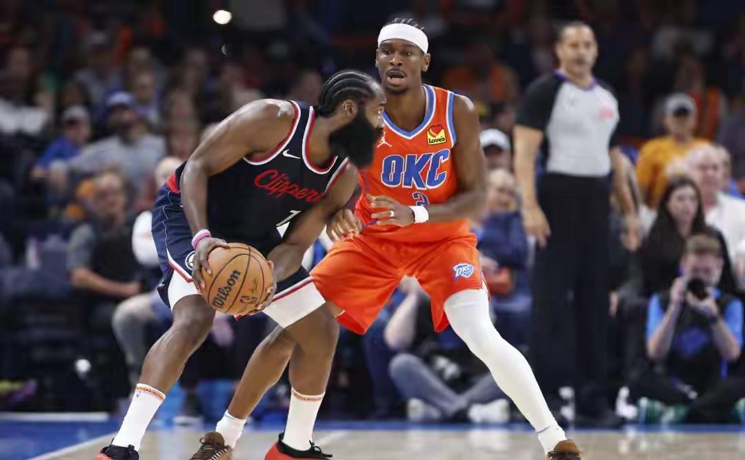 雷霆大胜勇士
本赛季雷霆能输几场球，会不会打破记录？
亚历山大得分王，雷霆的基本