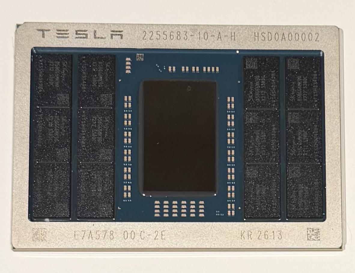 马斯克：特斯拉AI5芯片已完成流片
特斯拉已最终确定AI5芯片设计，马斯克证实，