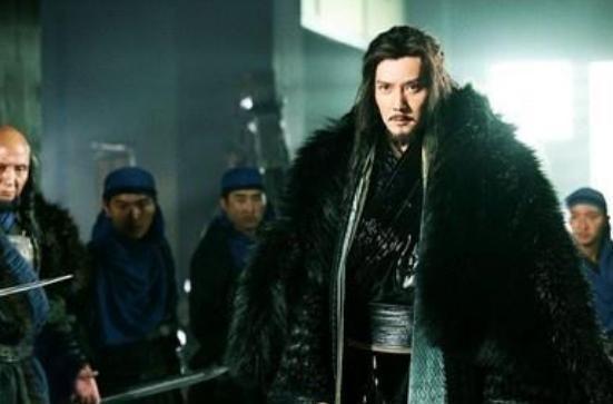 项羽拥有绝对实力却为何不称皇帝，只选择自封西楚霸王？背后的原因是什么？
公元前2