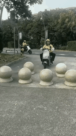 都是同行何必分得这么清呢？