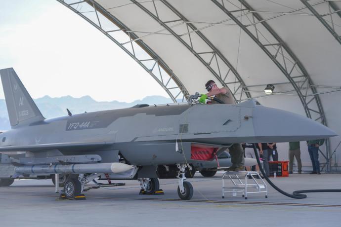 美空军延长无人协同战斗机试验
Anduril的半自主YFQ-44A Fury在内