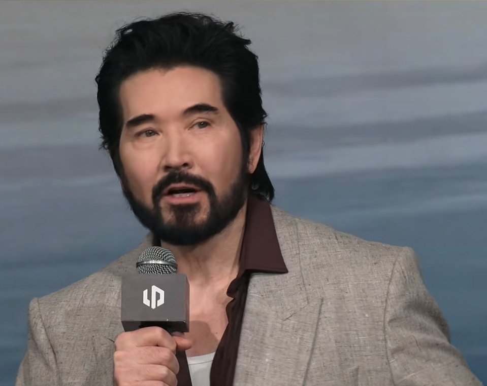 零跑D系列代言人费翔，真的好久没有见到他了，想当年小时候，费翔的几首歌都很火。零