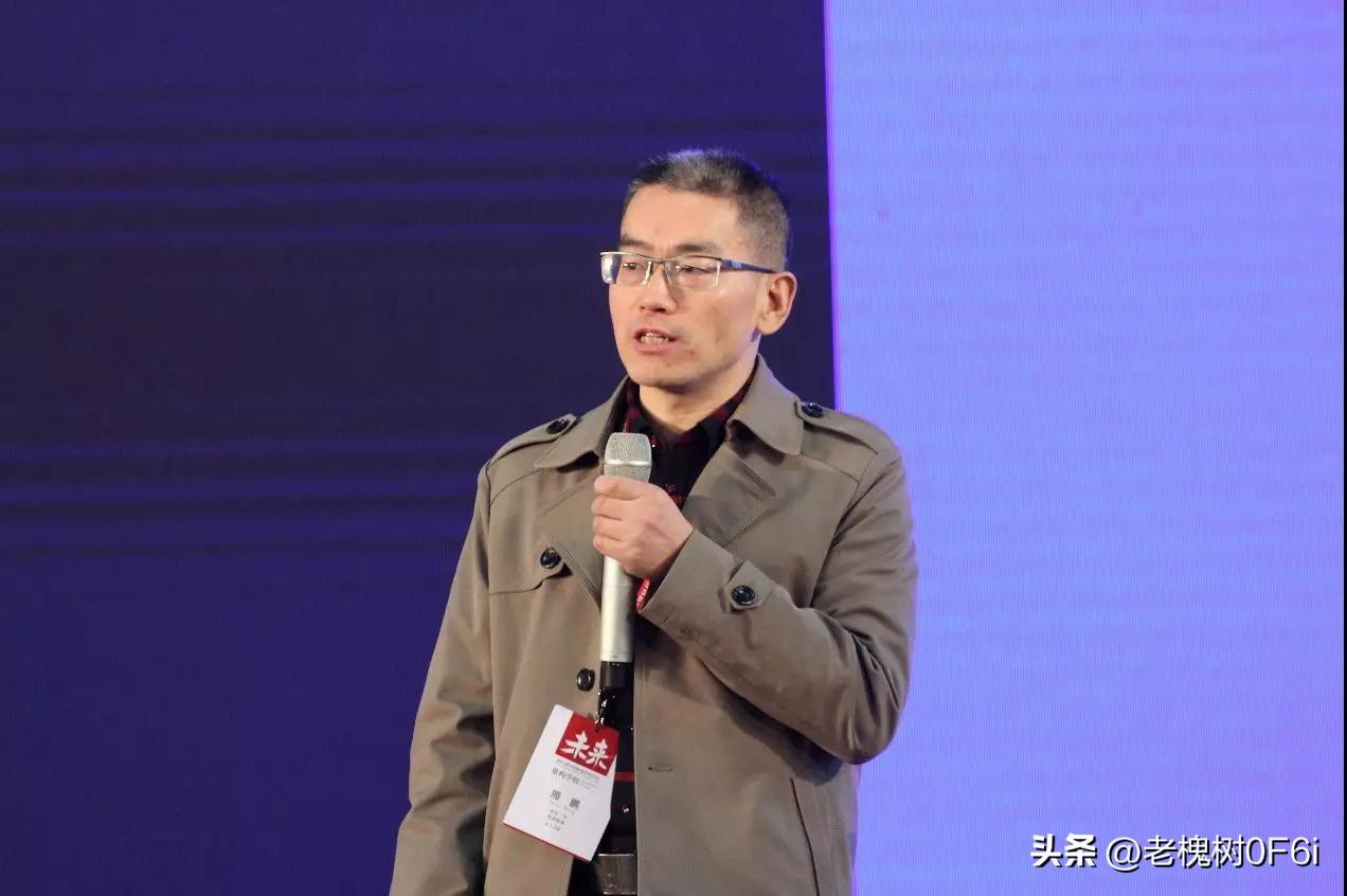 中国二维硅基芯片打破全球半导体垄断格局！十年之内全球无人可超越
 
　　2025