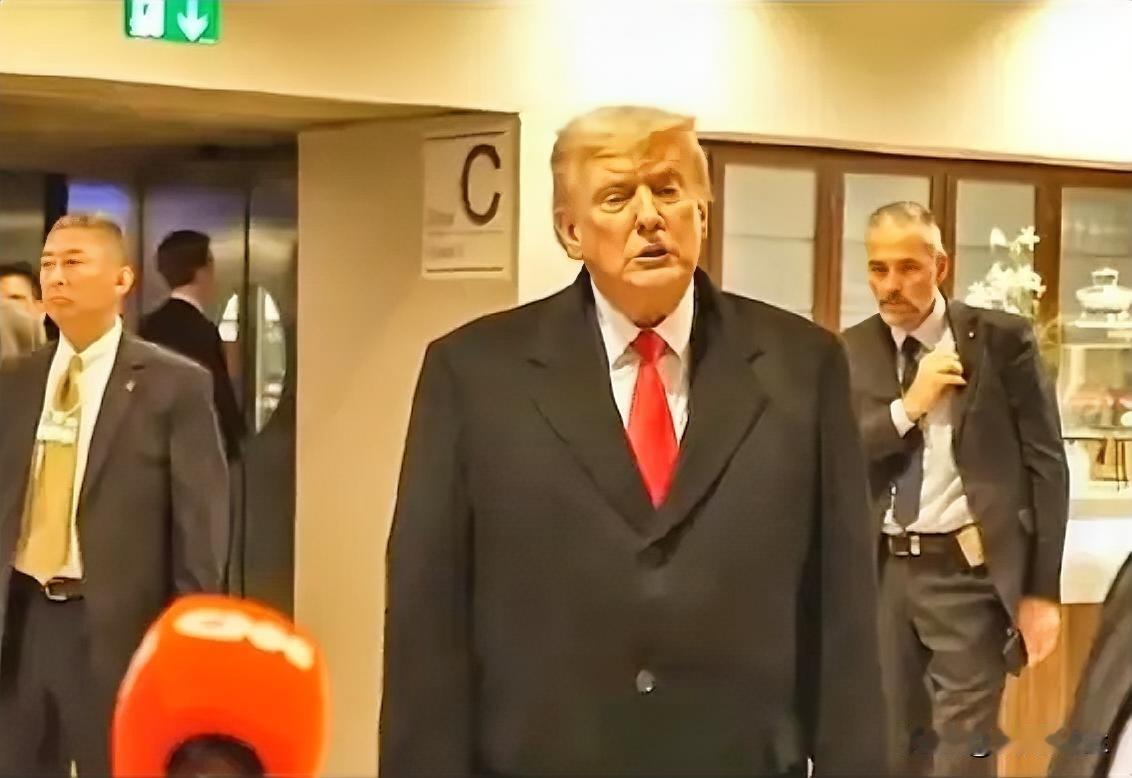 特朗普宣布已达成格陵兰未来协议框架,并取消计划对欧洲8国2月1日生效的关说。
