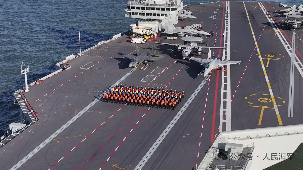 福建舰携歼35、歼15T和空警600向大家拜年热点观点中式美学真的很可以
