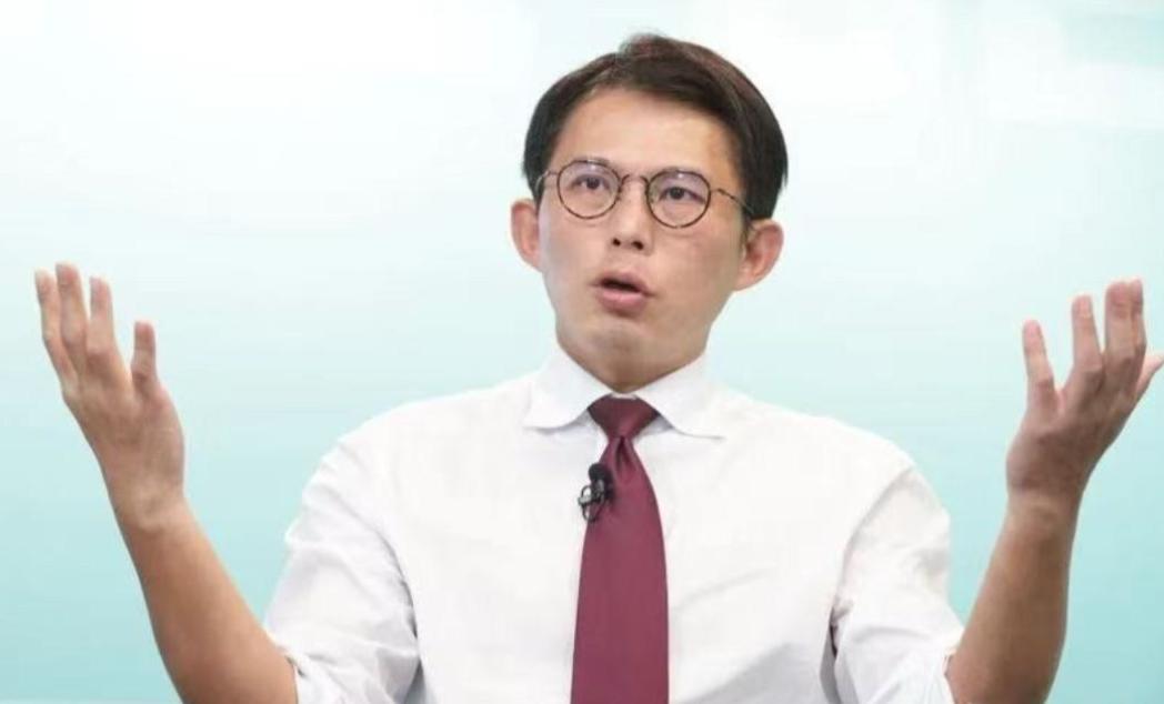 赖清德宣布窜访成功后，黄国昌第一时间站出来叫嚣：“赖清德出访展现出台湾作为一个‘