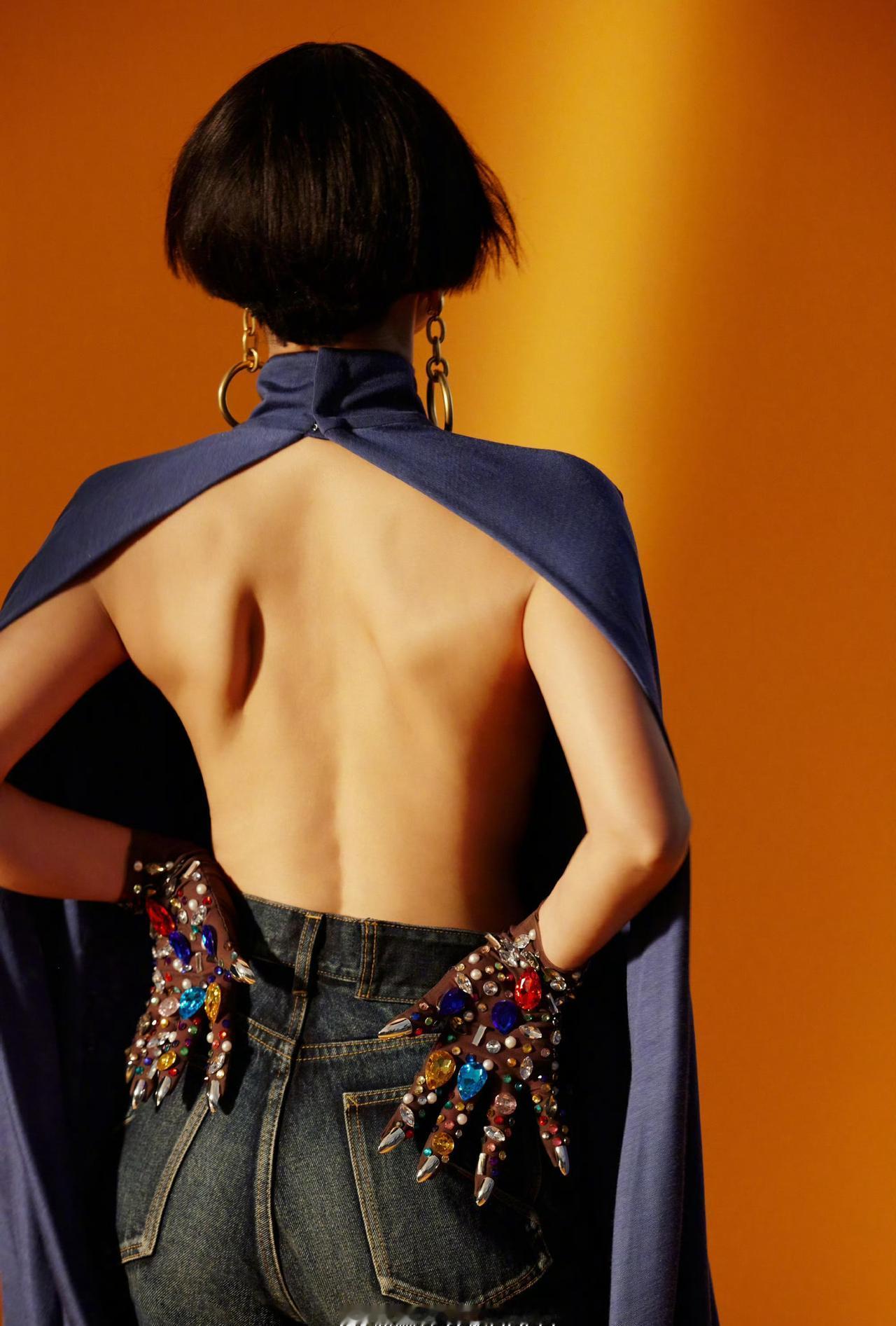 周迅Wallpaper三月刊大片封神！百变造型演绎东方千禧美学
 
周迅这组Wa