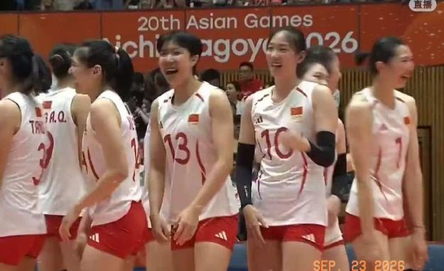 日本女排没想到，中国女排主教练赵勇在第三局2：10落后的暂停调整后，做了三个意想