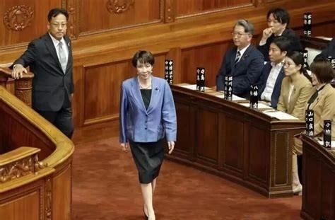 日本首相高市早苗发文说：在收到俄罗斯总统普京访问择捉岛的相关消息后，我方日前在官