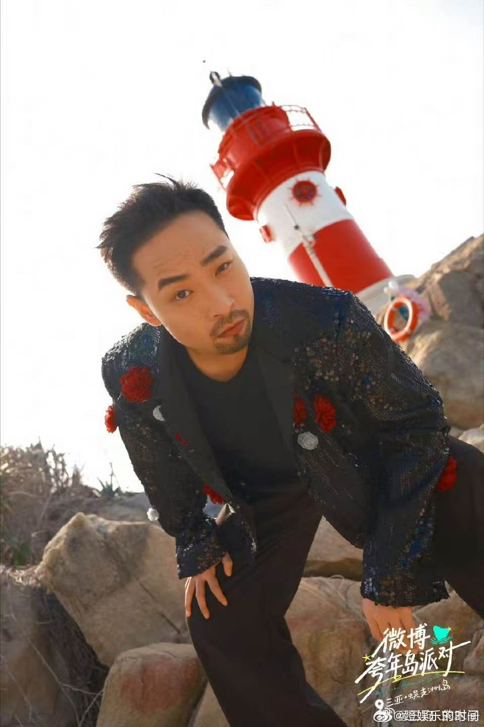 宋木子打入十个勤天妈妈群宋木子打入十个勤天妈妈群蒋敦豪暖心带队妈妈团出游，怕长辈