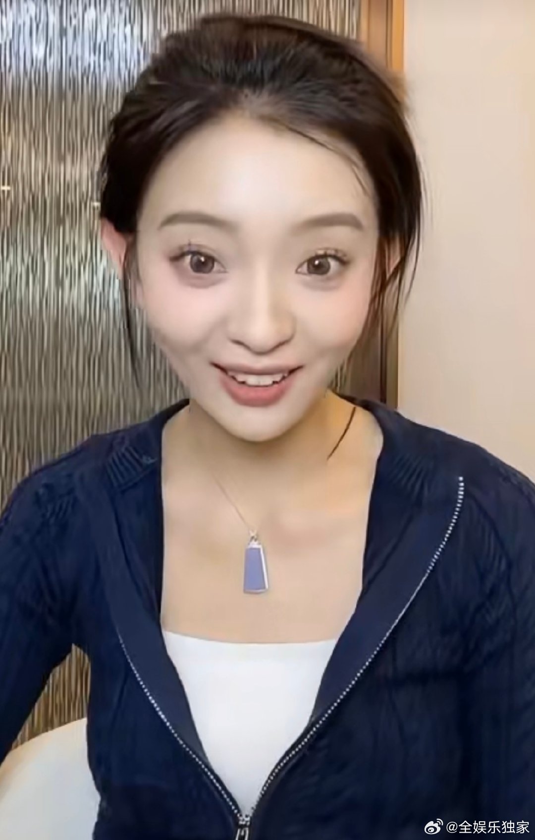 罗予彤道路千万条梦想第一条 见过太多人中途退场，她却带着“会成功”的信念一路向前