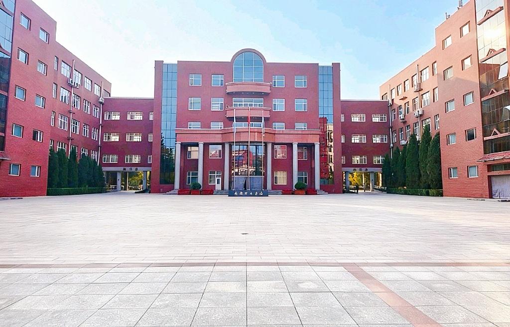 图片:杨同奕
文案:杨同奕
编辑:李爱媛