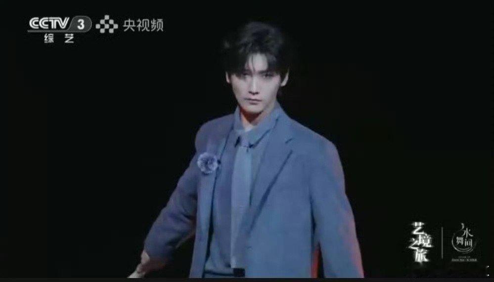 武侠本看看邢昭林邢昭林出演过多部具有武侠元素的作品，其在剧中的表现可圈可点，武侠