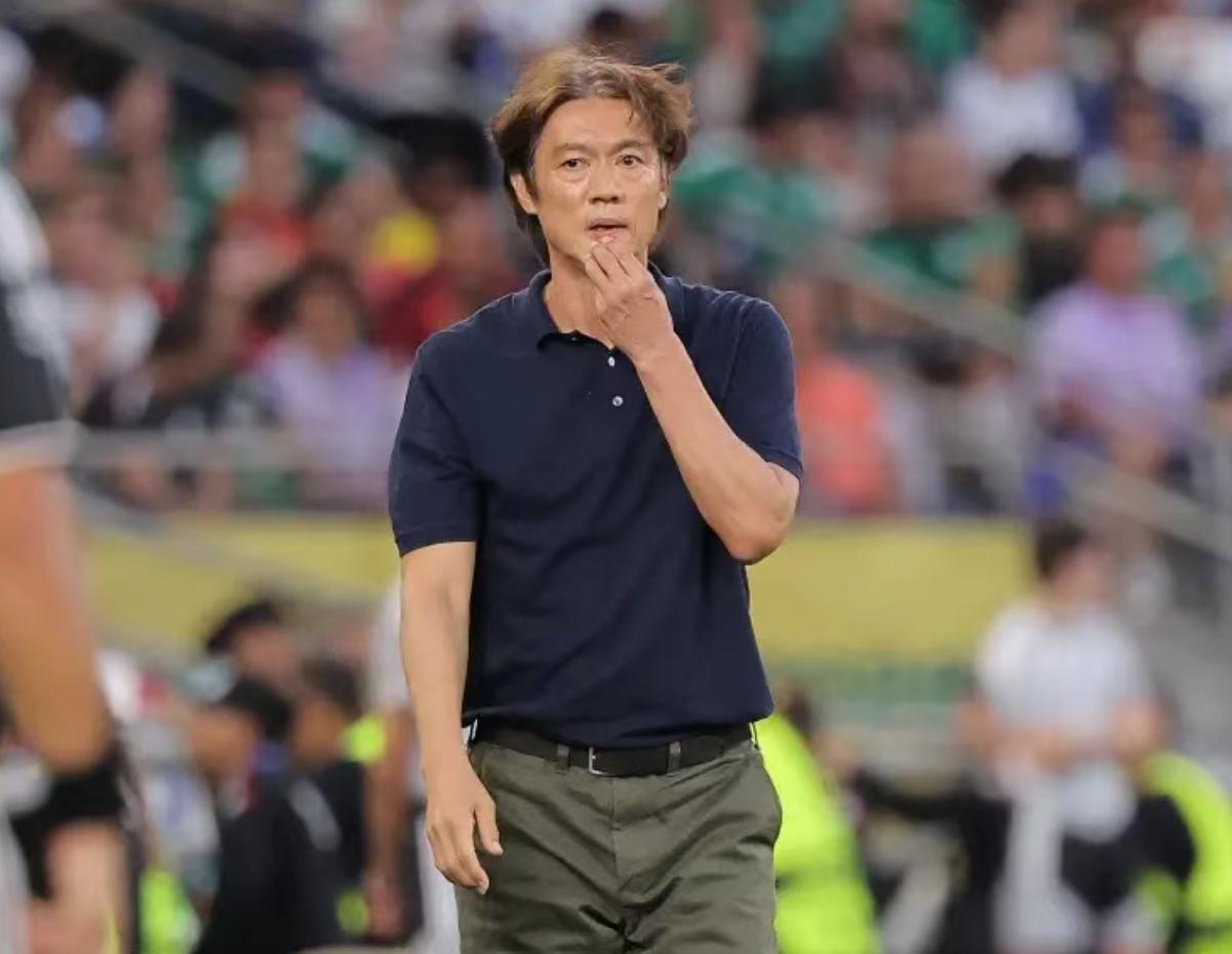 韩国队世界杯折戟小组赛，居然会引来总统亲自下场严厉批评。
世界杯小组赛全部战罢，