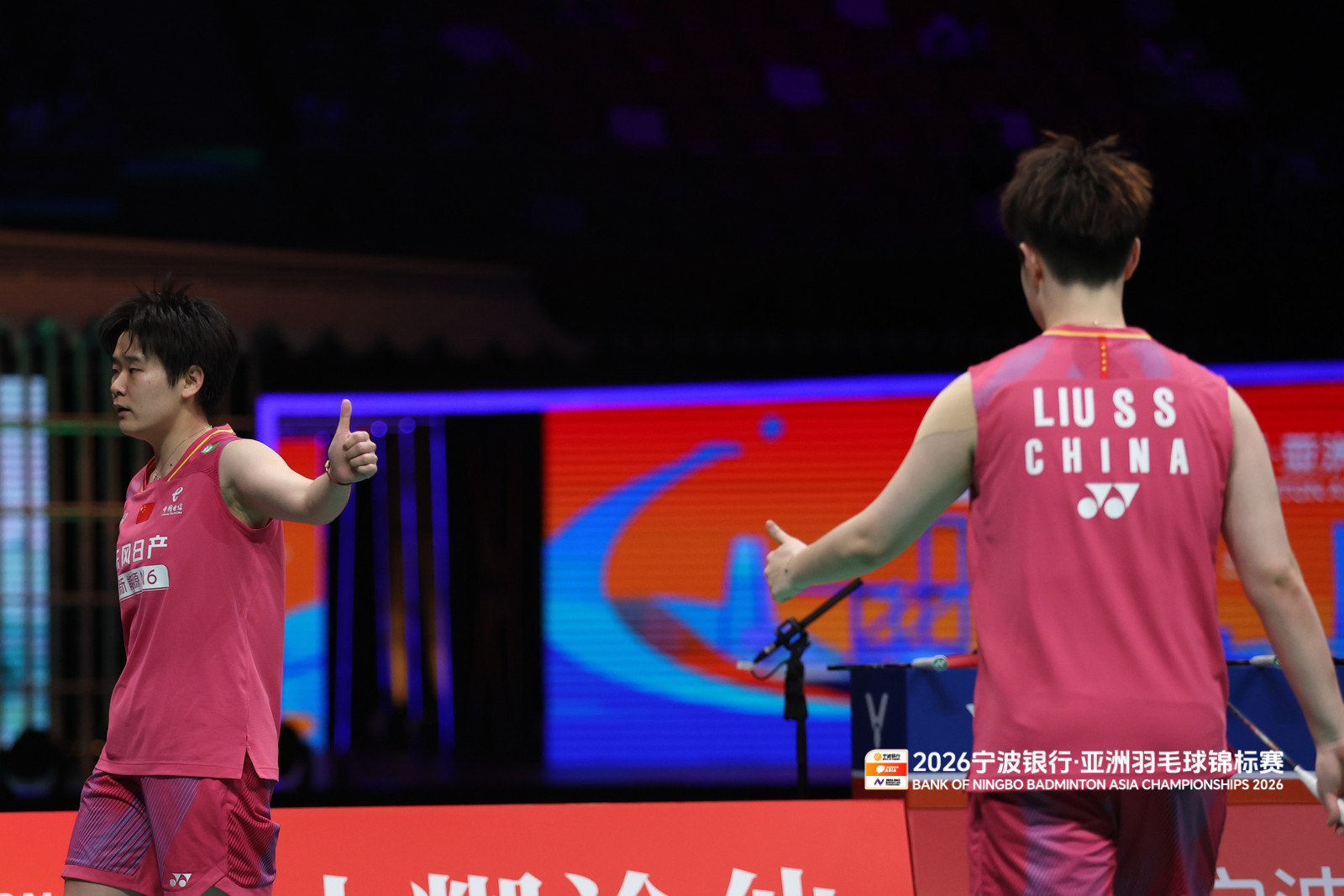 【圣坛赛后采访：进决赛是超出预期 要能跟伤病和平共处】Q：点评一下这场比赛？谭宁