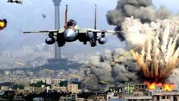 美伊战争的三种可能结果：
第一种结果：伊朗“改朝换代”，进入混乱时代。
第二种结