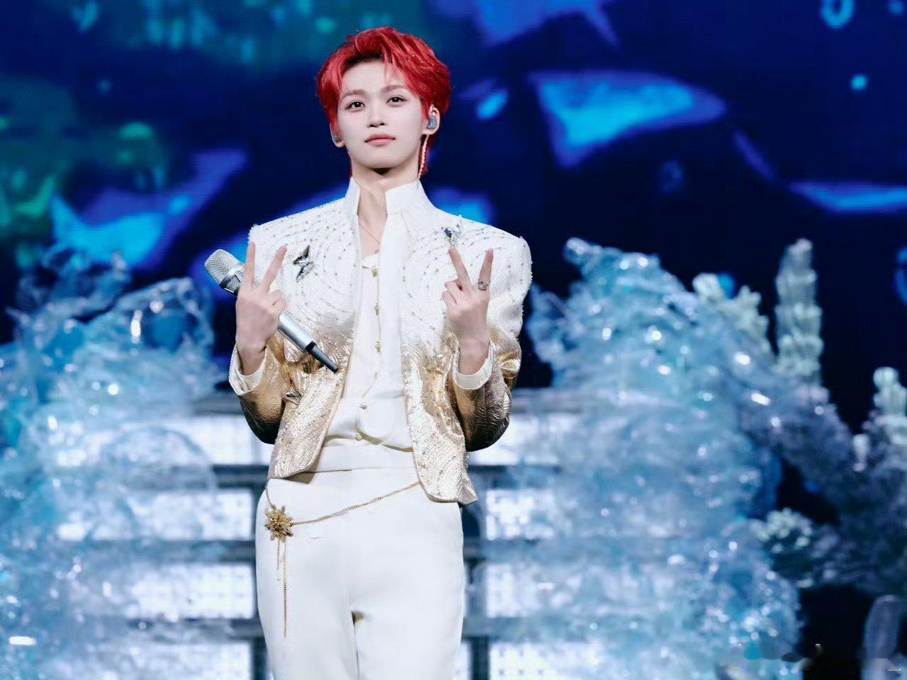 梓渝武汉演唱会顺利结束，发文“又完成一次挑战”每一次突破都算数