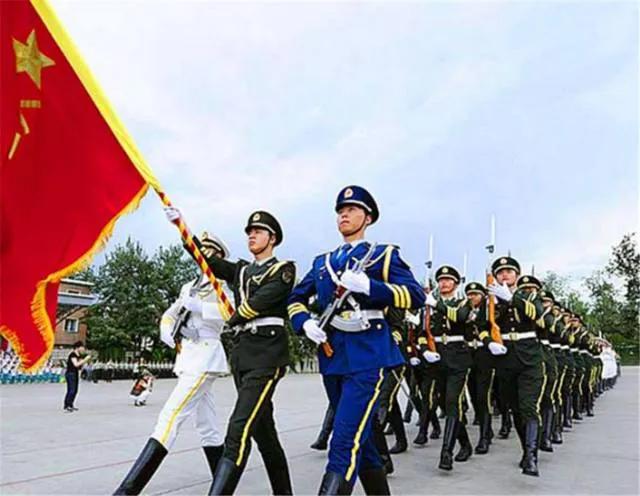 有美国军事专家曾指出，如果美国执意阻挠中国实现统一，中国军队或将彻底摧毁美国在西