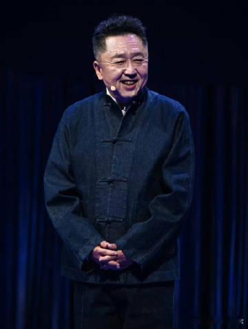 于谦的叛逆期持续了50年于谦为读物熬到凌晨四点不肯休息，看完专门查证星座剖析自身