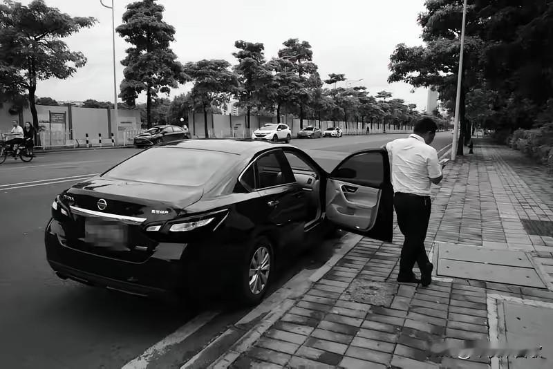 警方紧急预警！网约车新骗局已出现，乘客一不小心就成帮凶
经常打网约车的人，多半没