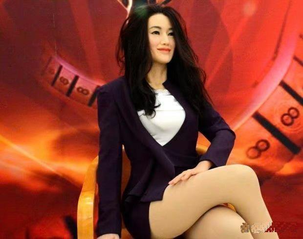 如果大家还能认出是哪位女星的蜡像，这说明手艺师傅的手艺还没烂到家 ​​​