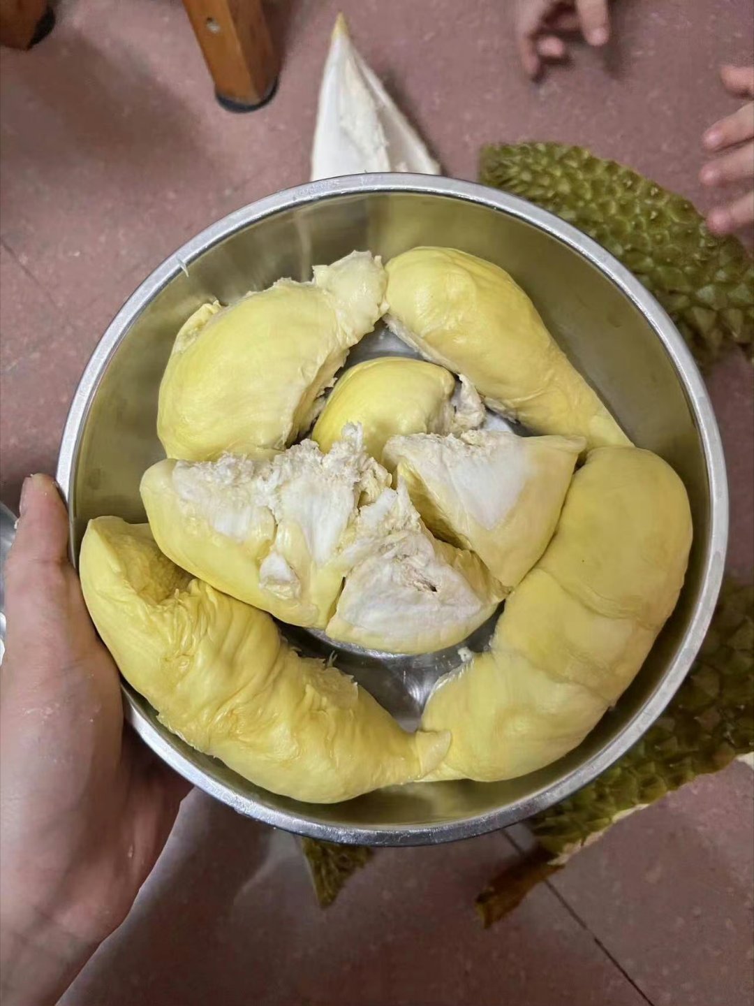 合租室友没经过我同意，开了我的榴莲 