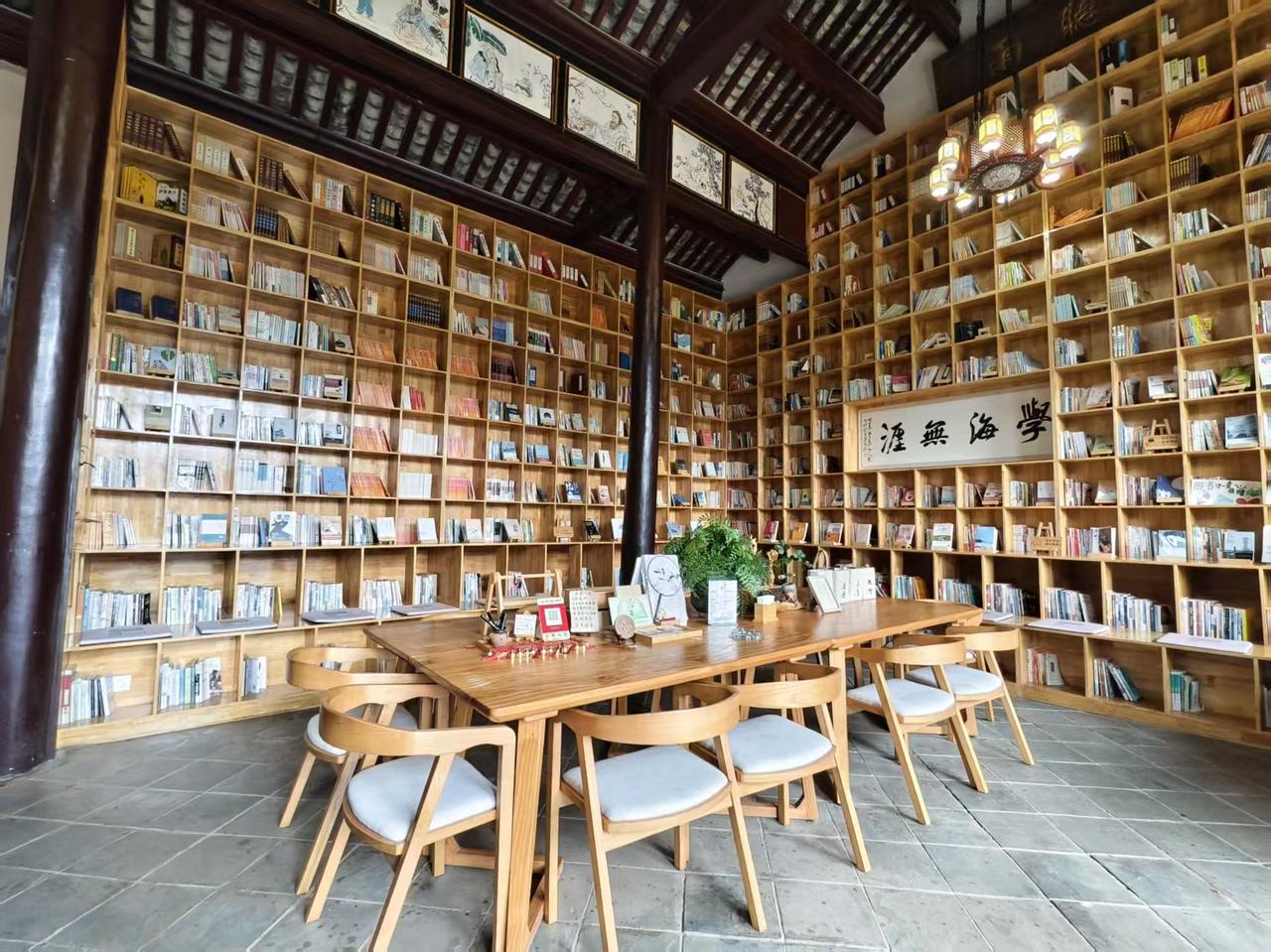 会泽古泽一钱王之城，清朝200年繁华，如今沉寂，却卷出好多学霸，7，8所高中每年