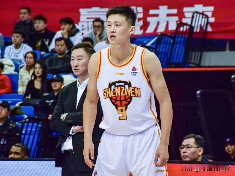 CBA今晚比赛全部结束，最新积分榜，我想感慨两点内容
1、北控129-102大胜