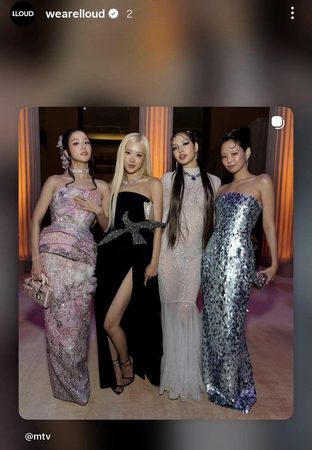 LLoud的官方IG发了BLACKPINK的合照~~ 
