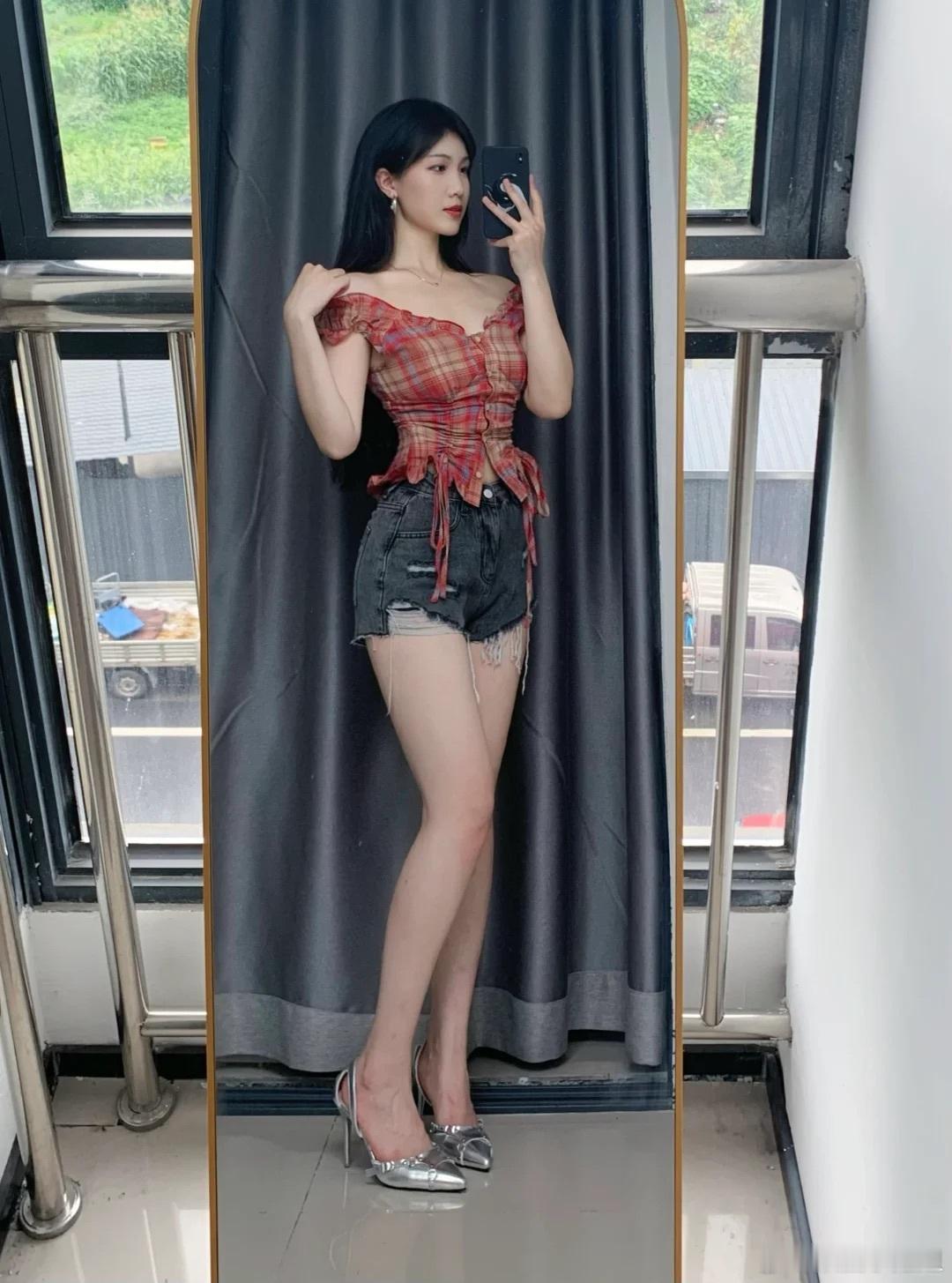 人间于此，欢喜是你💕#女神# ​​​
