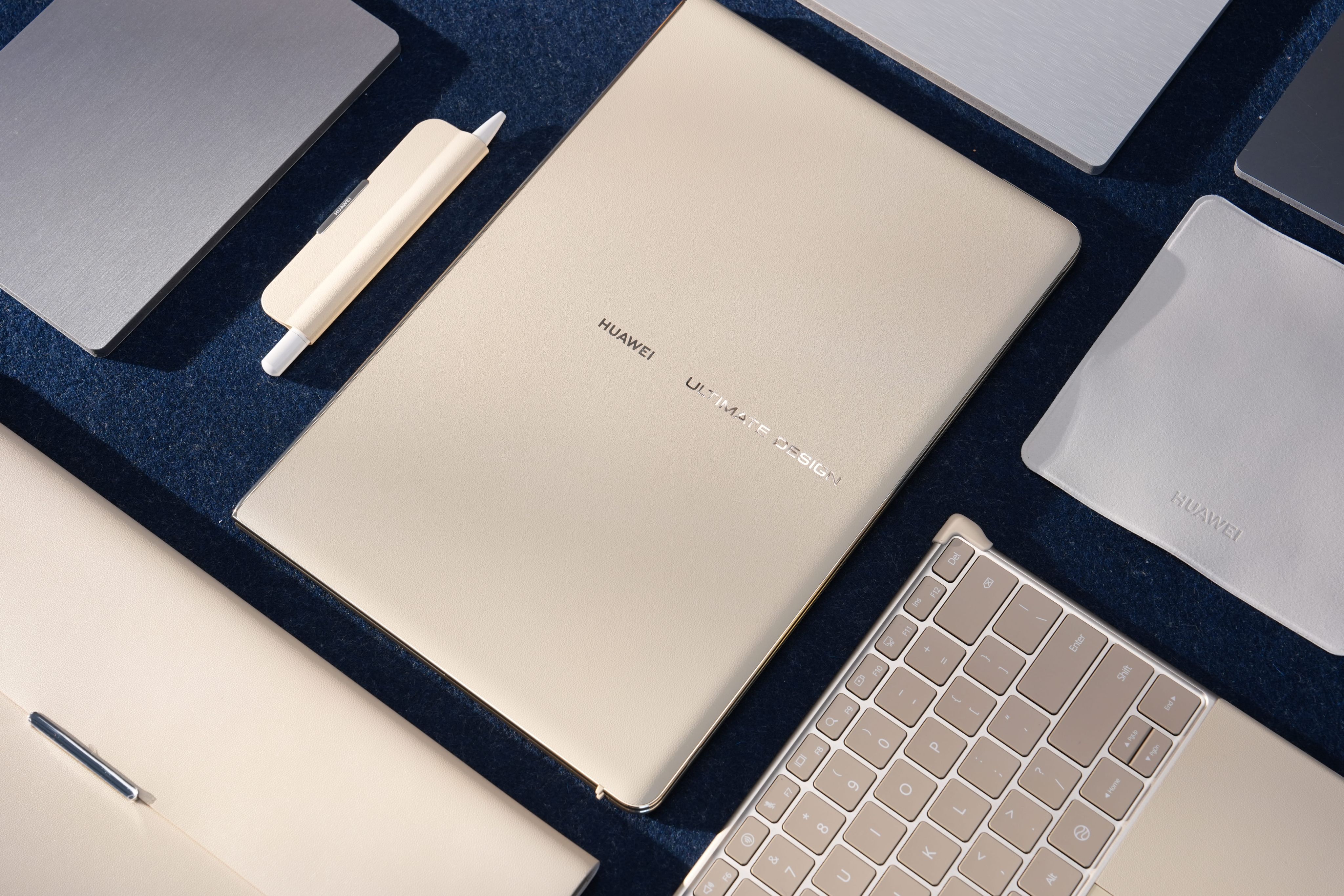 史上最大的手写折叠屏电脑来了 8月5号，全新华为MateBook Fold 非凡