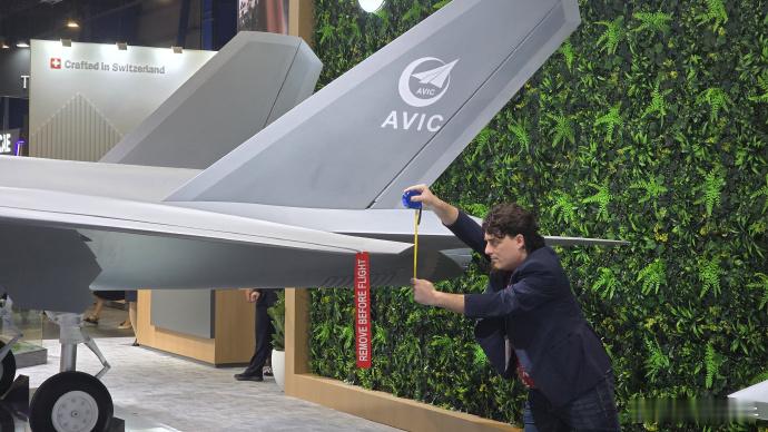 美国安杜里尔工业公司的创始人帕尔默·拉奇2026新加坡航展