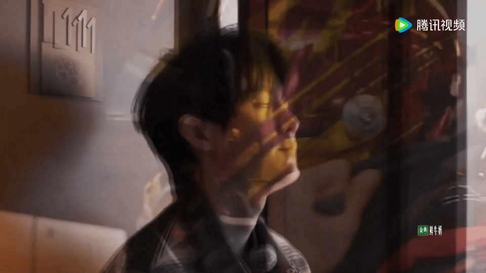 周翊然说桃花坞比赛车开260还恐怖周翊然第一次见坞民紧张到爆，本i人DNA动了！