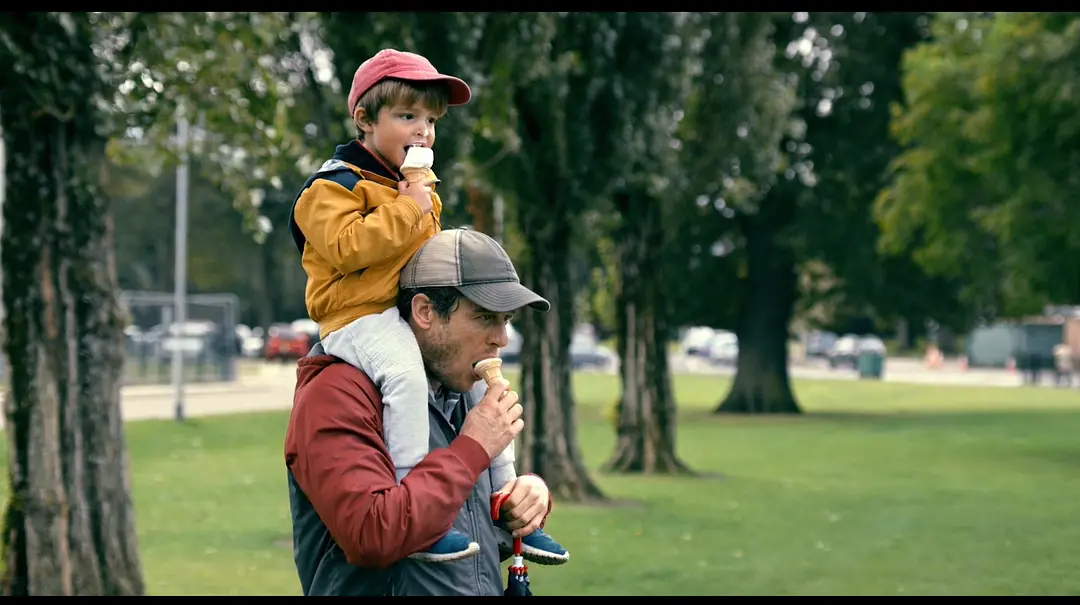 每日一片 《默默无闻》（2020）意大利导演乌贝托·帕索里尼在拍出豆瓣9分神作《