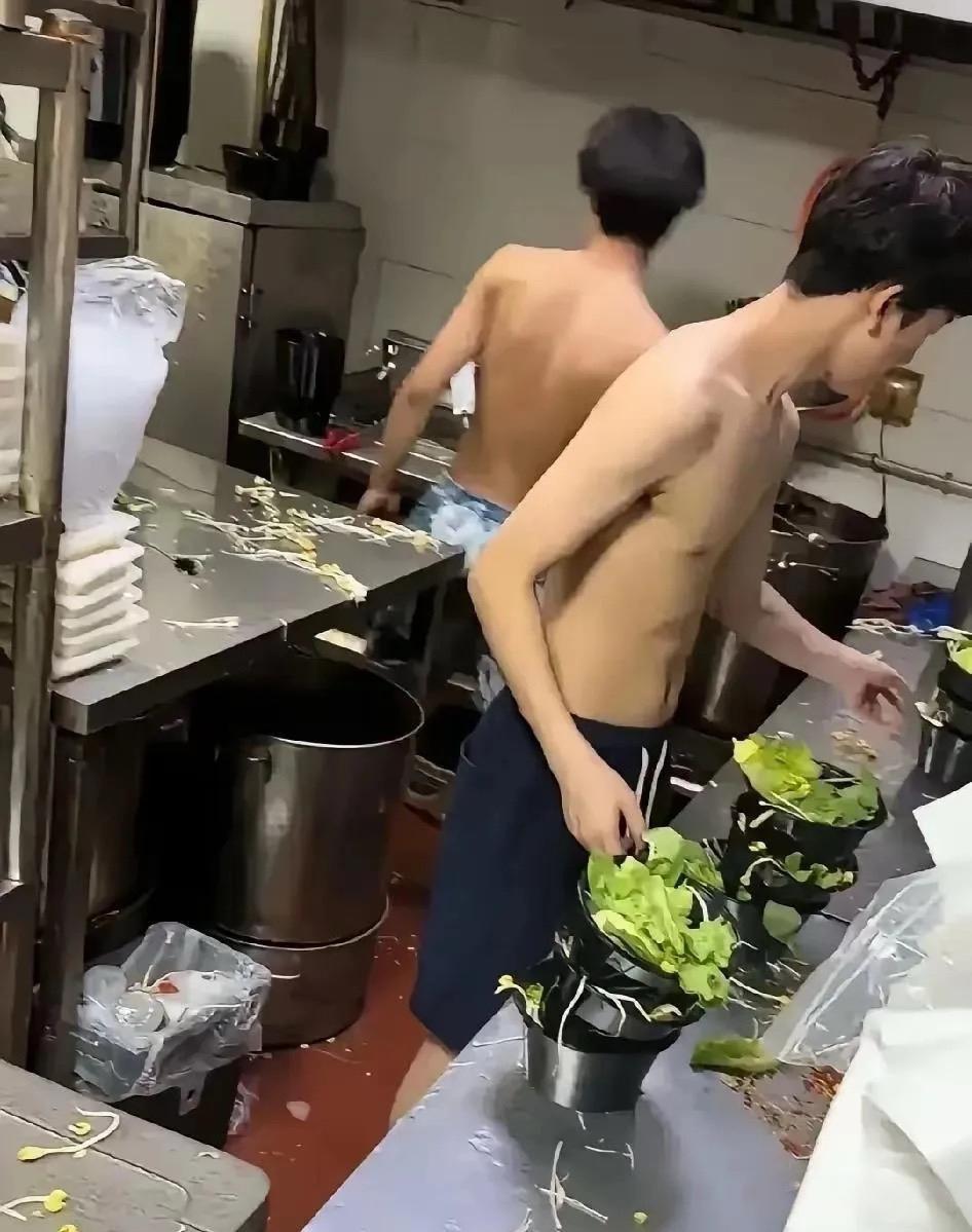 这外卖忙的不可开交