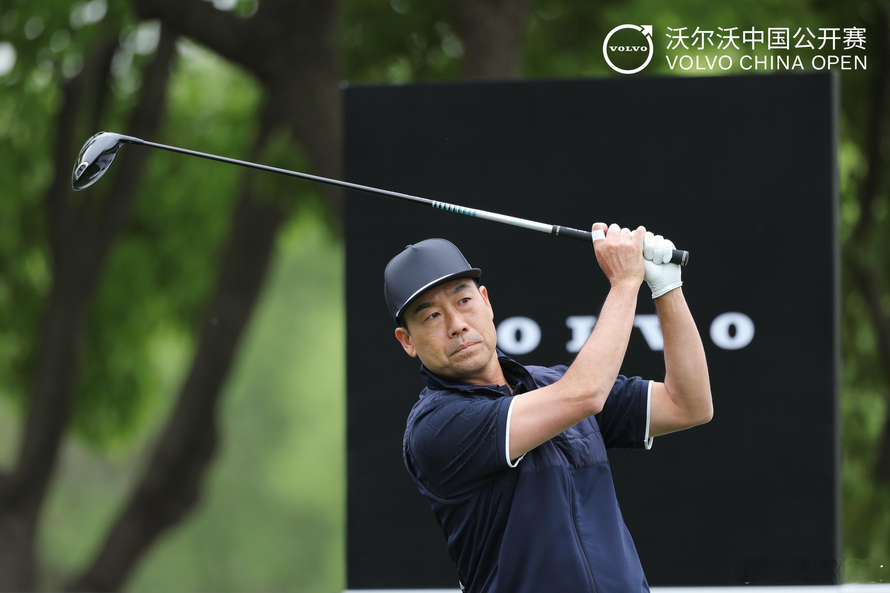 沃尔沃中国公开赛的神仙挥杆绿茵铺展，风携从容，沃尔沃中国公开赛的赛场之上，每一次