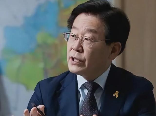 一位韩国华人曾经表示，韩国人的工资是中国人的八倍，中国人有什么资格嘲笑韩国，首先