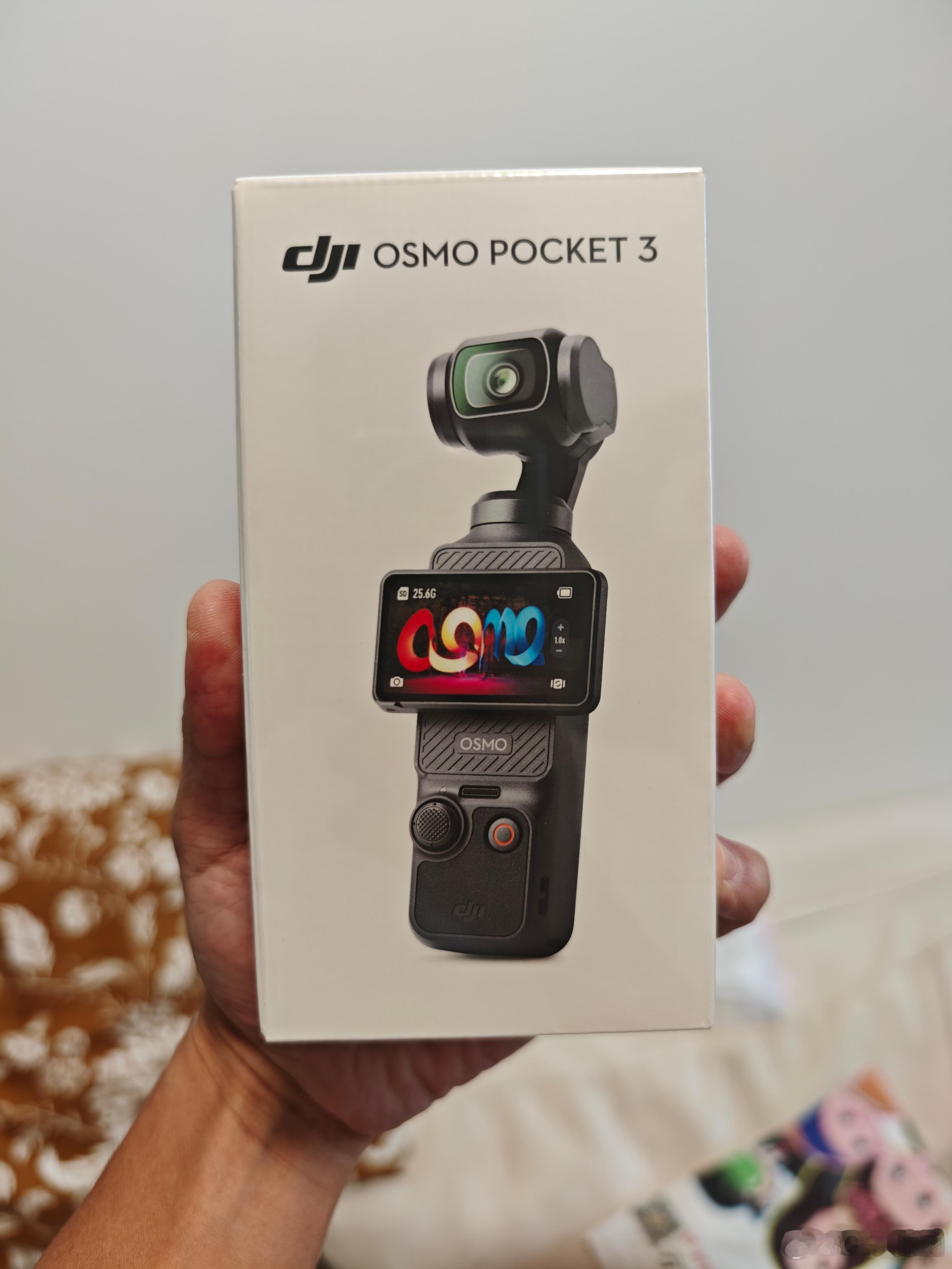 我的第4个大疆pocket3到了，希望这个能长寿一点[允悲]虽然说每次坏了都能换