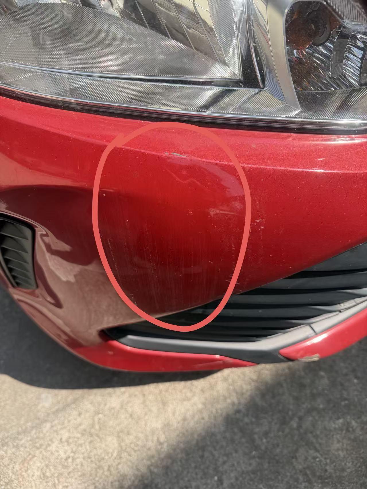 今天真的是破大防了。[流泪]开了几年的车，头一次磕成这熊样，本来就后怕、手还在抖