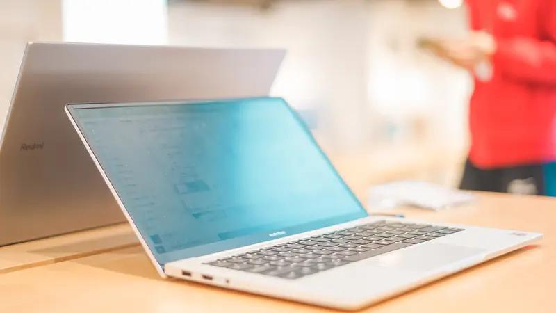 3月19日晚小米笔记本Pro14发布，售价8499元起，首销期优惠500元，国补