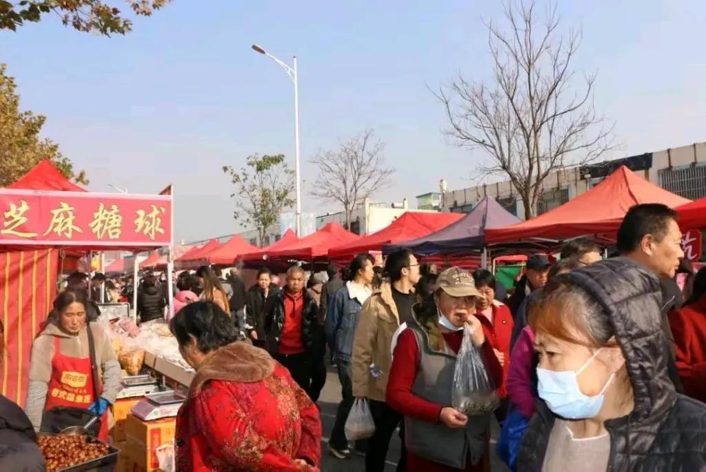 即墨区即将举办首届山会活动！首届即墨区山会举办地点位于鹤山路即墨中纺服装城东广场