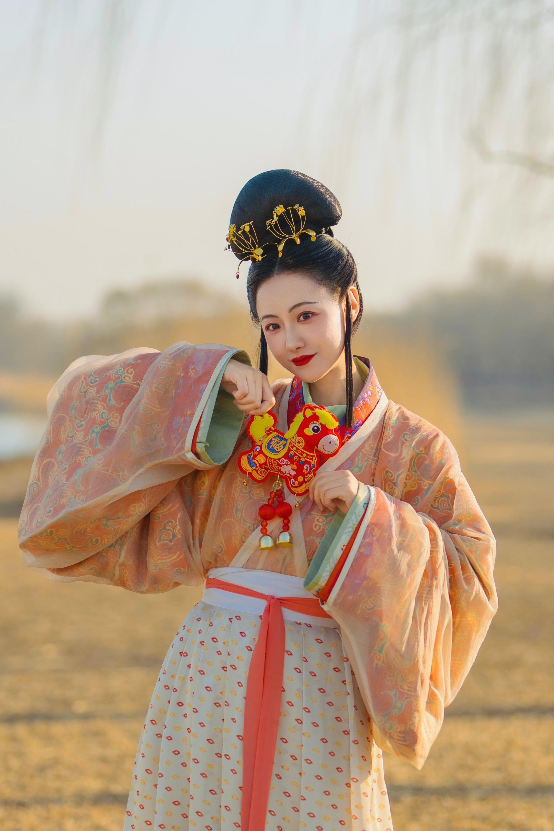 敬旧年，也敬新年！敬过往，也敬未来！✨金马贺岁！ ✨敬旧年，也敬新年！...