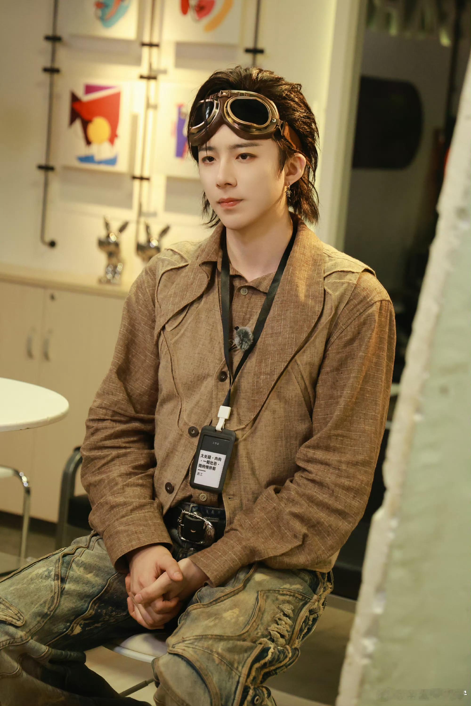 摩登兄弟 传递正能量 🍓凝聚v力量 🍓摩登兄弟🍓以善意为炬，照亮微光所及之