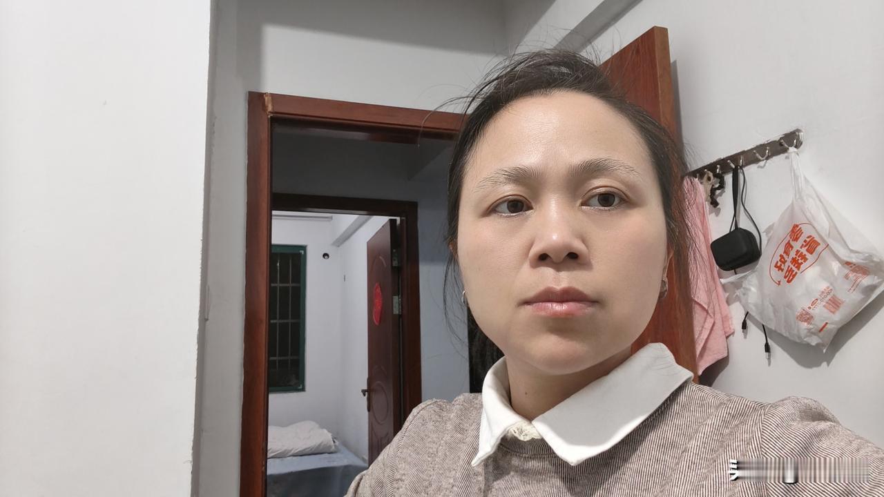 我今年40岁，38岁确诊宫颈癌，做了子宫和卵巢双切除。一脑子浆糊怎么也挤不干净，