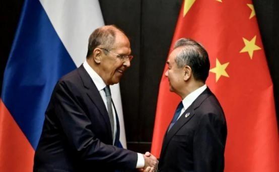 乌克兰终于明白：俄罗斯的真正支持者是谁？不是伊朗、不是朝鲜，而是中国！更出人意料