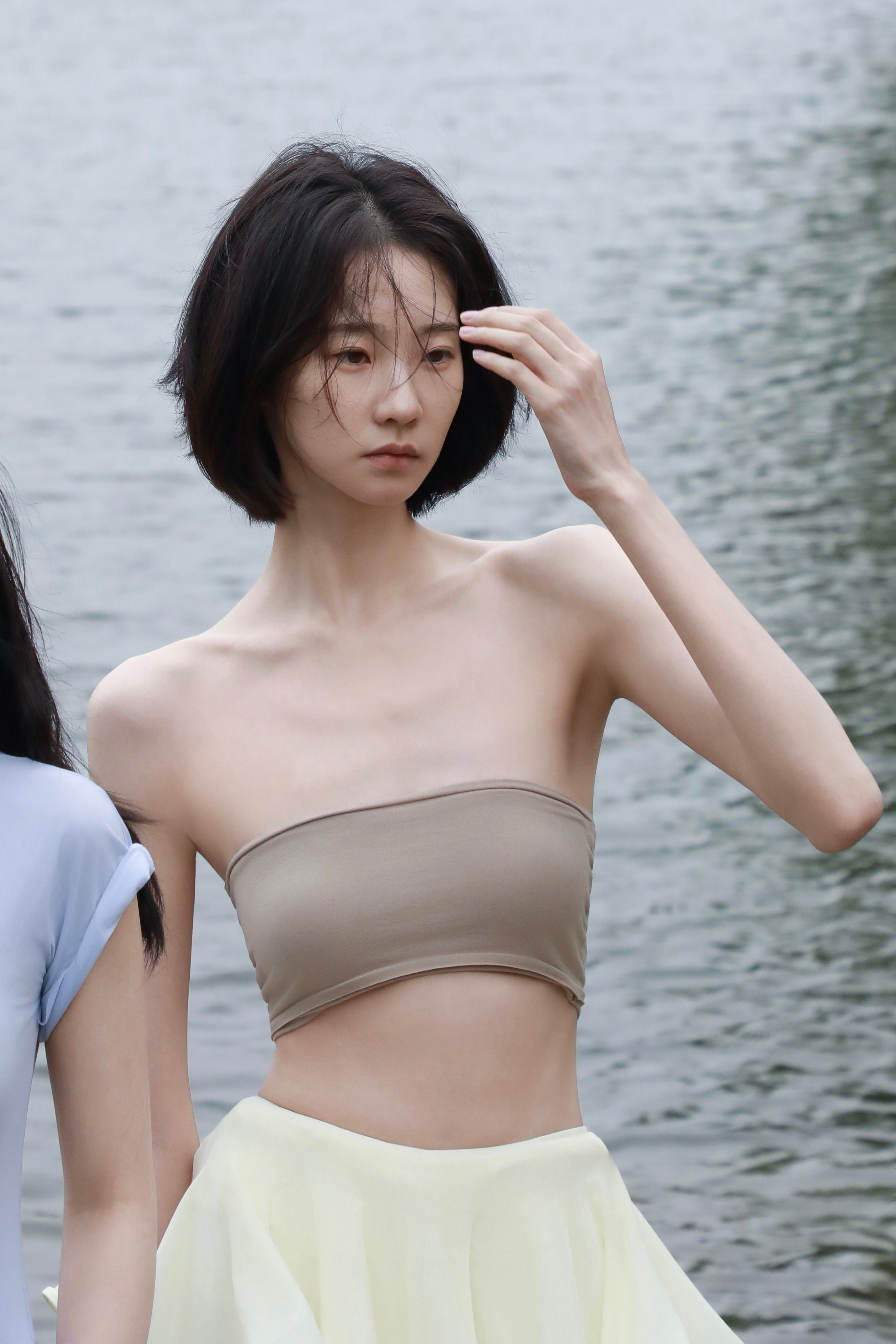 张艺凡张艺凡帽子押题春晚 在复制粘贴的时代，你是手写的诗