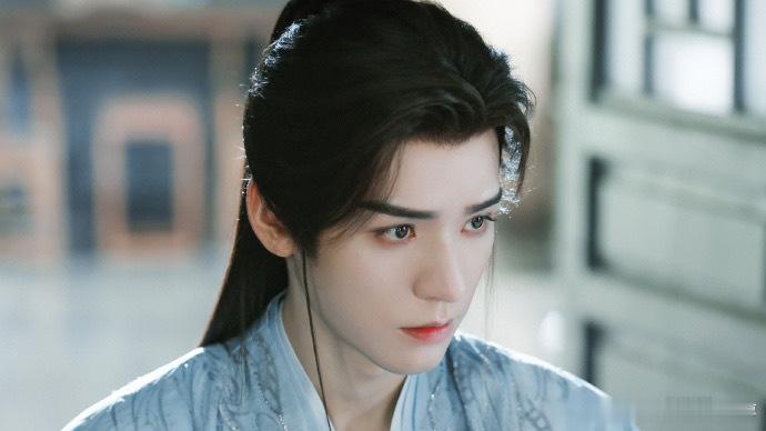 龚俊暗河传仙品武侠剧苏暮雨每种情绪都精准拿捏，看着就让人感觉很上头，真的很有吸引