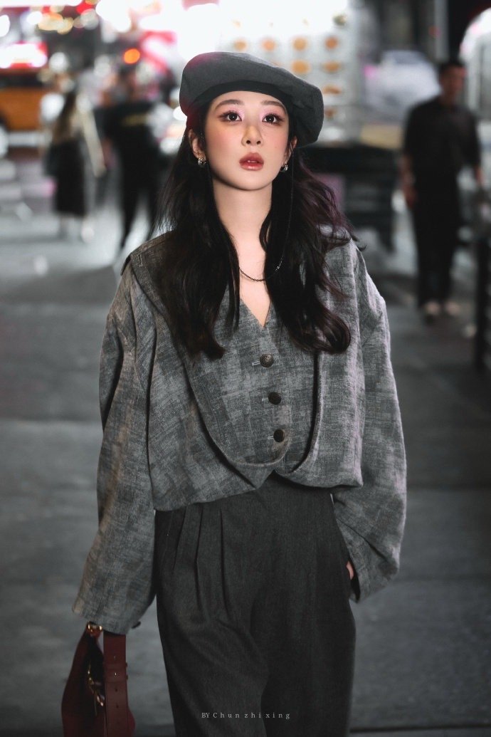 杨紫玉兰花开君再来 💜杨紫董竹君 我希望有个如你一样的人，如山间清爽的风，如古