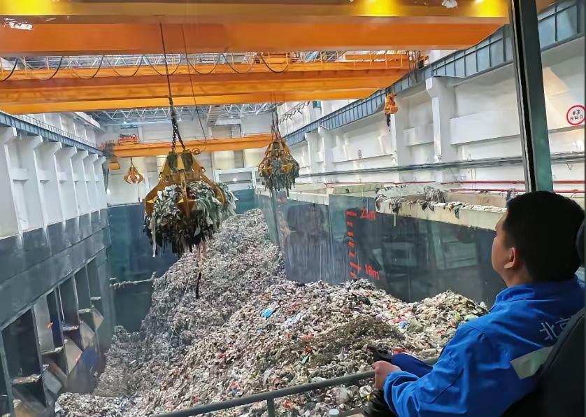 当年由上海发起，全国仿效的垃圾分类，现在为什么没人搞了？其实，这本是个理工科的技