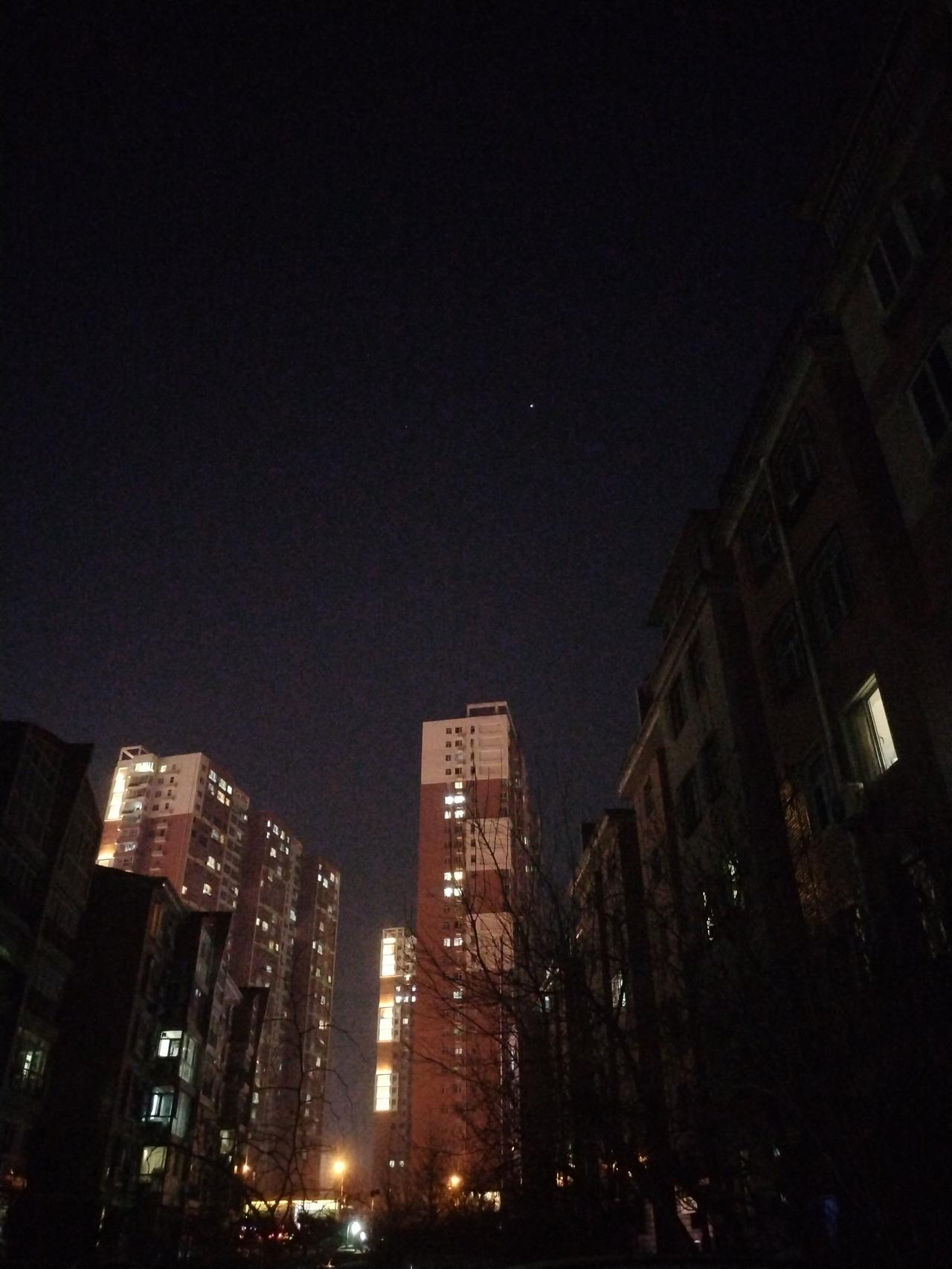 分享一张最近随手拍的照片